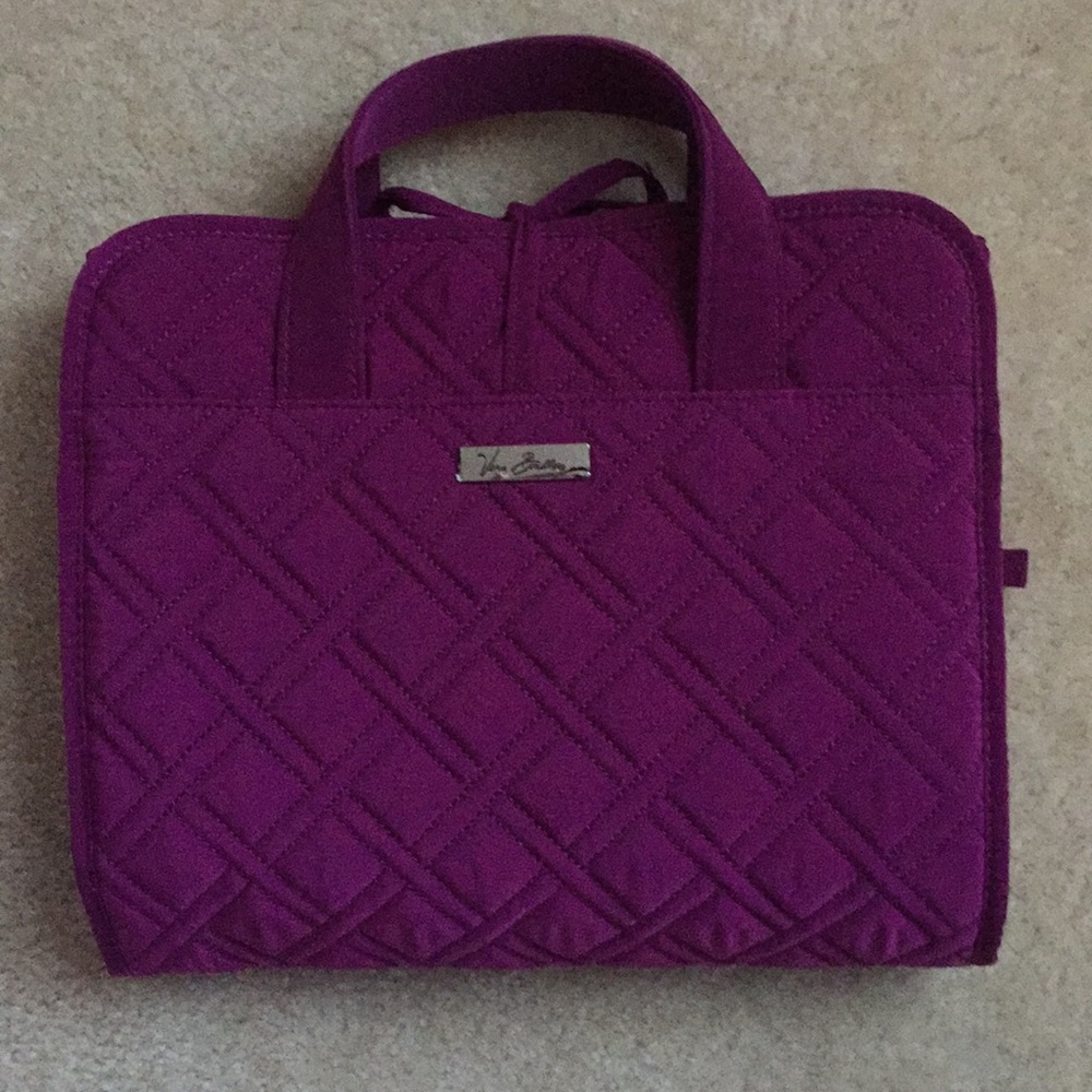 Vera Bradley Hanging Travel Bag *NEVER USED*